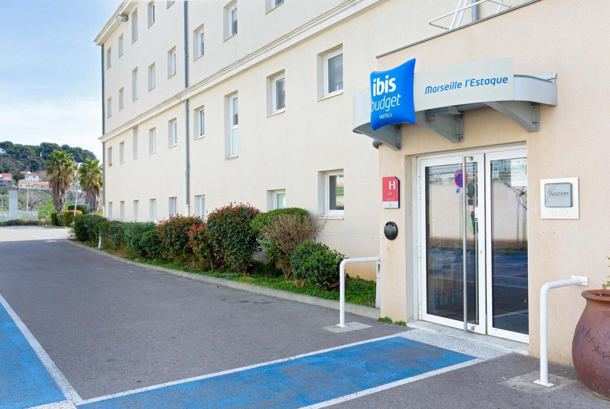 ホテル イビス バジェット マルセイユ レスタック エクステリア 写真
